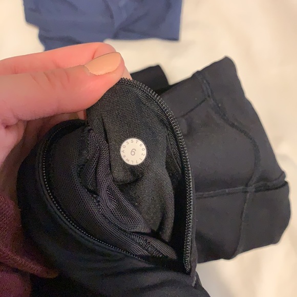 Fast and Free Leggings - Picture 3 of 3